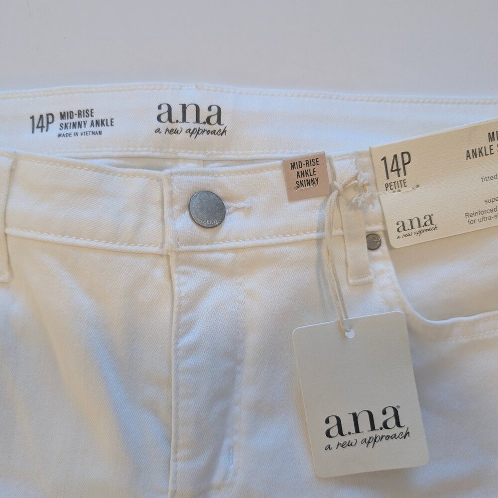 White ANA new with tag ankle jeans
